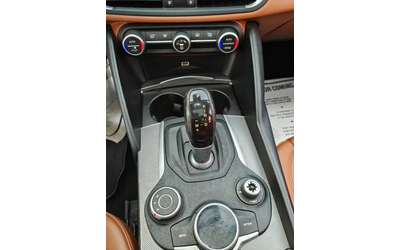 Alfa Romeo Giulia 2017* BSW AS Performance* CARFAX* КРАЙНА ЦЕНА - автомобили, коли, обяви за нови и употребявани 12