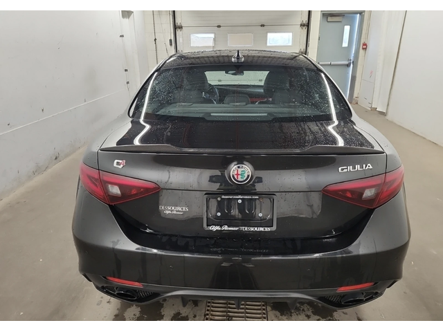 Alfa Romeo Giulia VELOCE* CARFAX* - автомобили, коли, обяви за нови и употребявани 4