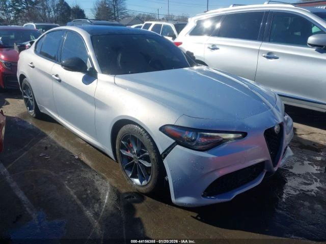 Alfa Romeo Giulia * KEYLESS* ПАНОРАМА* КОЖА* ПОДГРЕВ* КАМЕРА* - автомобили, коли, обяви за нови и употребявани 0
