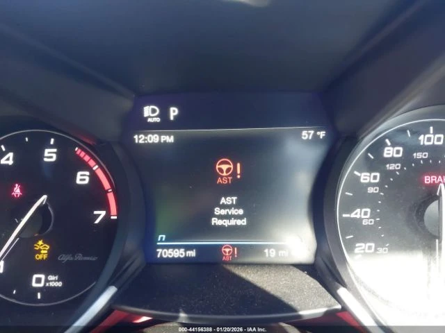 Alfa Romeo Giulia * KEYLESS* ПАНОРАМА* КОЖА* ПОДГРЕВ* КАМЕРА* - автомобили, коли, обяви за нови и употребявани 10