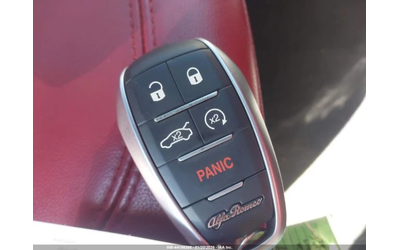 Alfa Romeo Giulia * KEYLESS* ПАНОРАМА* КОЖА* ПОДГРЕВ* КАМЕРА* - автомобили, коли, обяви за нови и употребявани 11