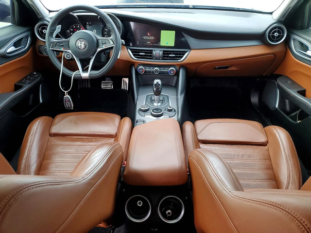 Alfa Romeo Giulia * TI* Q4* КОЖА* ПОДГРЕВ* ШИБИДАХ* LED* - автомобили, коли, обяви за нови и употребявани 7