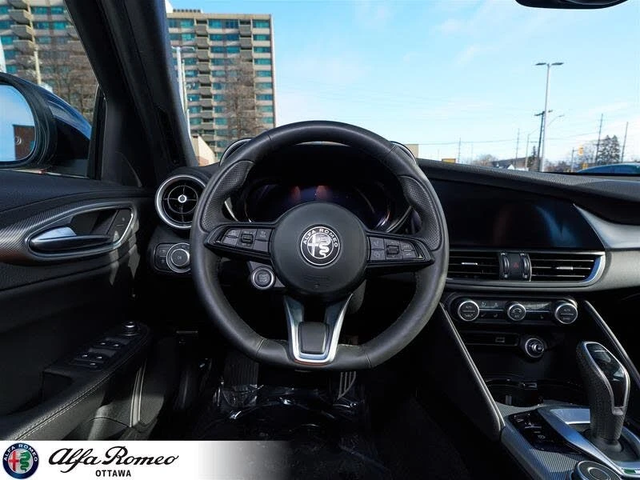 Alfa Romeo Giulia АвтоКредит* (ЦЕНА ДО БГ) - автомобили, коли, обяви за нови и употребявани 10