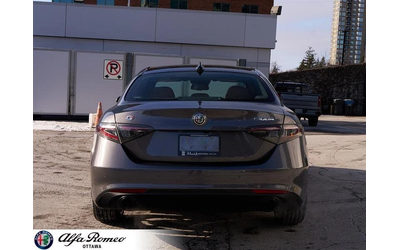 Alfa Romeo Giulia АвтоКредит* (ЦЕНА ДО БГ) - автомобили, коли, обяви за нови и употребявани 8