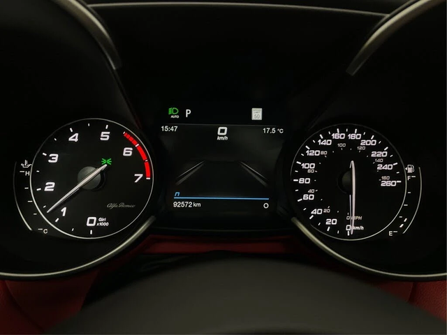 Alfa Romeo Giulia АвтоКредит* (ЦЕНА ДО БГ) - автомобили, коли, обяви за нови и употребявани 7