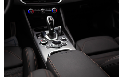 Alfa Romeo Giulia Intensa AWD АвтоКредит (ЦЕНА ДО БГ) - автомобили, коли, обяви за нови и употребявани 11