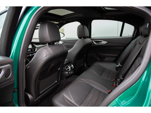 Alfa Romeo Giulia Intensa AWD АвтоКредит (ЦЕНА ДО БГ) - автомобили, коли, обяви за нови и употребявани 14