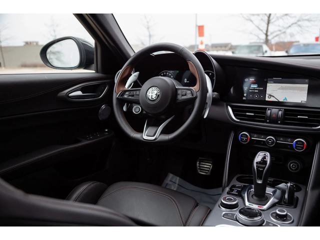 Alfa Romeo Giulia Intensa AWD АвтоКредит (ЦЕНА ДО БГ) - автомобили, коли, обяви за нови и употребявани 8