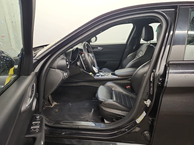 Alfa Romeo Giulia Veloce AWD* АвтоКредит* (Цена до БГ) - автомобили, коли, обяви за нови и употребявани 4