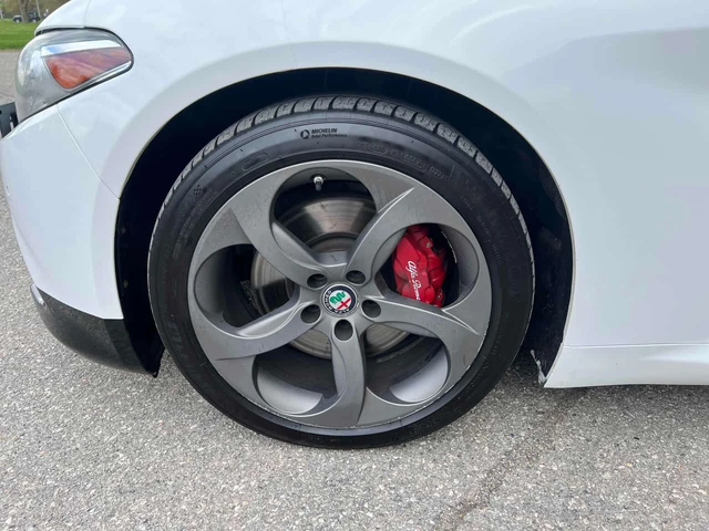 Alfa Romeo Giulia * Q4 * ПОДГРЕВ * NAVI * ZF8 - автомобили, коли, обяви за нови и употребявани 6