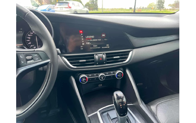 Alfa Romeo Giulia * Q4 * ПОДГРЕВ * NAVI * ZF8 - автомобили, коли, обяви за нови и употребявани 8