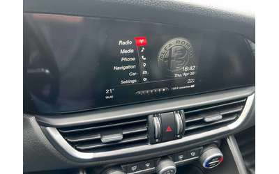 Alfa Romeo Giulia * Q4 * ПОДГРЕВ * NAVI * ZF8 - автомобили, коли, обяви за нови и употребявани 9