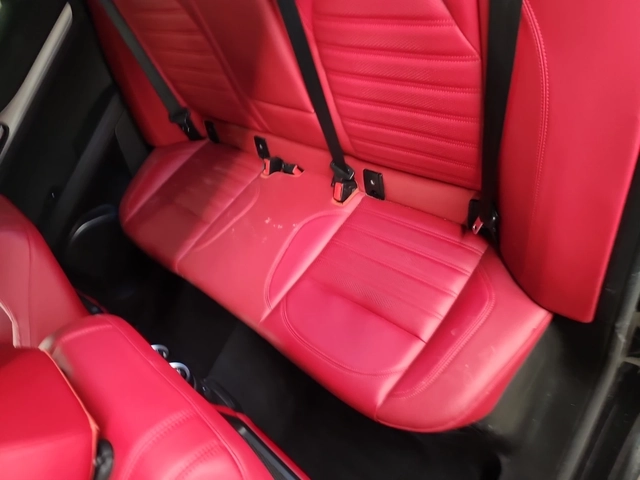 Alfa Romeo Giulia Veloce/AWD/H&K/Pano/Distronic/Red Interior - автомобили, коли, обяви за нови и употребявани 10