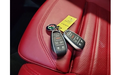 Alfa Romeo Giulia Veloce/AWD/H&K/Pano/Distronic/Red Interior - автомобили, коли, обяви за нови и употребявани 11