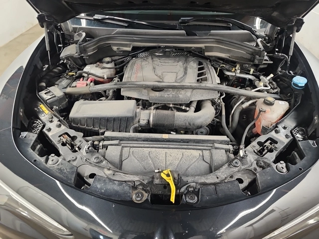 Alfa Romeo Giulia Veloce/AWD/H&K/Pano/Distronic/Red Interior - автомобили, коли, обяви за нови и употребявани 15