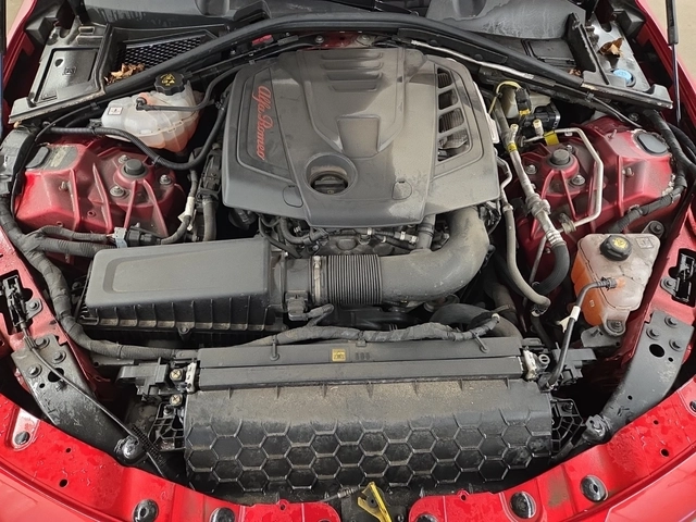 Alfa Romeo Giulia VELOCE/AWD/H&K/Distronic/Pano - автомобили, коли, обяви за нови и употребявани 15