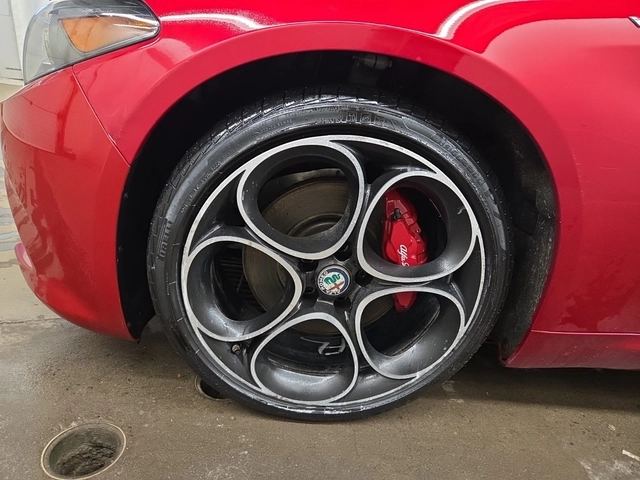 Alfa Romeo Giulia VELOCE/AWD/H&K/Distronic/Pano - автомобили, коли, обяви за нови и употребявани 6