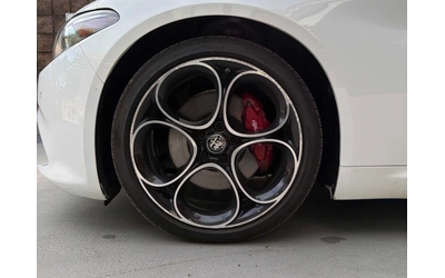 Alfa Romeo Giulia VELOCE/AWD/H&K/Distronic - автомобили, коли, обяви за нови и употребявани 6