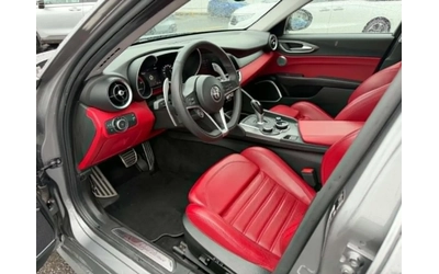 Alfa Romeo Giulia - автомобили, коли, обяви за нови и употребявани 11