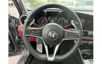 Alfa Romeo Giulia - автомобили, коли, обяви за нови и употребявани 13