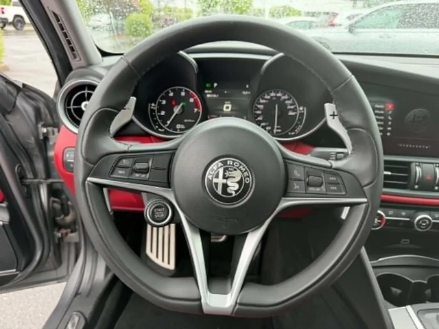 Alfa Romeo Giulia - автомобили, коли, обяви за нови и употребявани 13