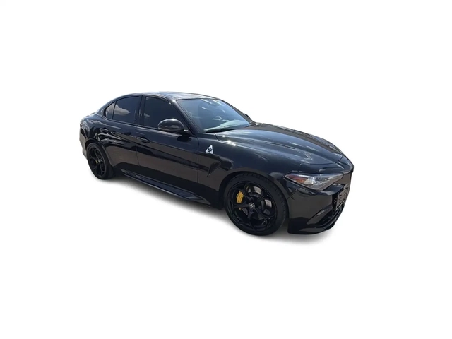 Alfa Romeo Giulia Quadrifoglio| От шоурум| лизинг! - автомобили, коли, обяви за нови и употребявани 1