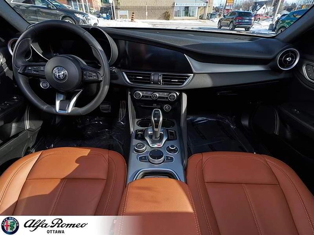 Alfa Romeo Giulia FACE| ОТ МАГАЗИНА| Q4 - автомобили, коли, обяви за нови и употребявани 10