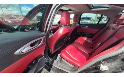 Alfa Romeo Giulia Ti AWD* DISTRONIC* HARMAN KARDON* ПОДГРЕВ* КАМЕРА* - автомобили, коли, обяви за нови и употребявани 13