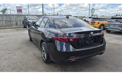Alfa Romeo Giulia Ti AWD* DISTRONIC* HARMAN KARDON* ПОДГРЕВ* КАМЕРА* - автомобили, коли, обяви за нови и употребявани 6