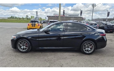 Alfa Romeo Giulia Ti AWD* DISTRONIC* HARMAN KARDON* ПОДГРЕВ* КАМЕРА* - автомобили, коли, обяви за нови и употребявани 7