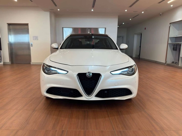 Alfa Romeo Giulia Ti AWD* ДИСТРОНИК* ЕДИН СОБСТВЕНИК* ОТ ОФИЦ.ДИЛЪР - автомобили, коли, обяви за нови и употребявани 2