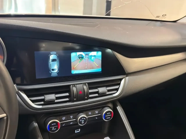 Alfa Romeo Giulia Ti AWD* ДИСТРОНИК* ЕДИН СОБСТВЕНИК* ОТ ОФИЦ.ДИЛЪР - автомобили, коли, обяви за нови и употребявани 15