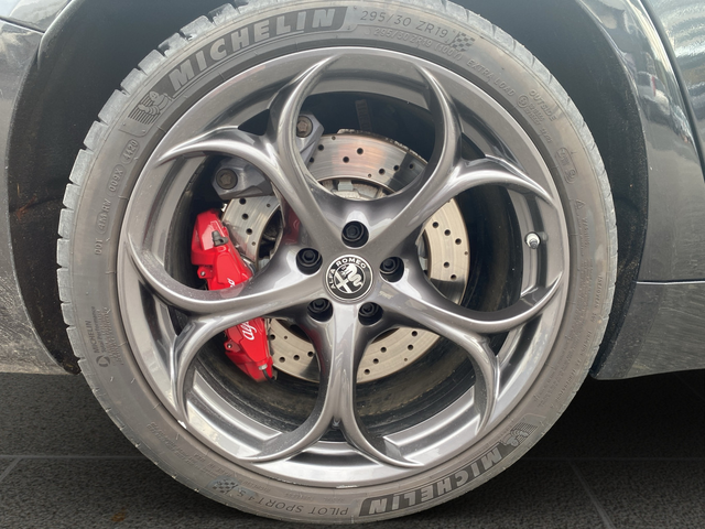 Alfa Romeo Giulia Quadrifoglio 2.9 V6 Biturbo 510 hp RWD - автомобили, коли, обяви за нови и употребявани 17