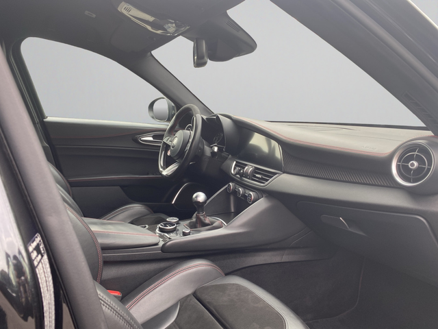 Alfa Romeo Giulia Quadrifoglio 2.9 V6 Biturbo 510 hp RWD - автомобили, коли, обяви за нови и употребявани 9