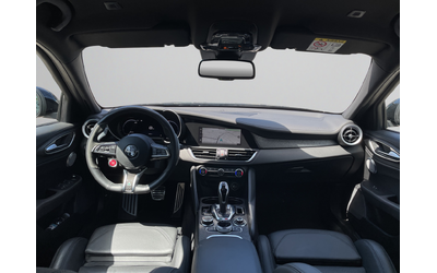 Alfa Romeo Giulia QV 2.9 V6 Bi-Turbo Petrol 520 hp AT8 RWD - автомобили, коли, обяви за нови и употребявани 10