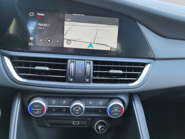 Alfa Romeo Giulia TI 2.2 Diesel 210 hp AT8 Q4 - автомобили, коли, обяви за нови и употребявани 14