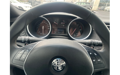 Alfa Romeo Giulietta ШВЕЙЦАРИЯ АВТОМАТИК НАВИГАЦИЯ - автомобили, коли, обяви за нови и употребявани 12
