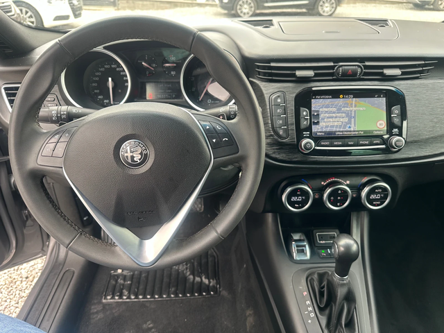 Alfa Romeo Giulietta ШВЕЙЦАРИЯ АВТОМАТИК НАВИГАЦИЯ - автомобили, коли, обяви за нови и употребявани 13