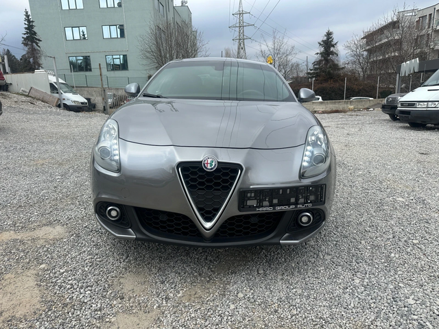 Alfa Romeo Giulietta ШВЕЙЦАРИЯ АВТОМАТИК НАВИГАЦИЯ - автомобили, коли, обяви за нови и употребявани 1