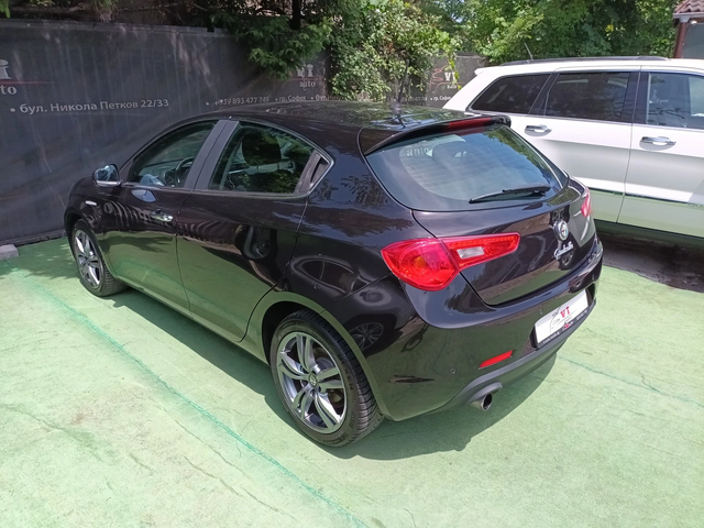 Alfa Romeo Giulietta FACELIFT/1.6JTDm - автомобили, коли, обяви за нови и употребявани 4