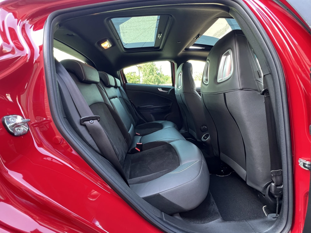 Alfa Romeo Giulietta Quadrifoglio-FACELIFT-1750-AVTOMAT-ШВЕЙЦАРИЯ - автомобили, коли, обяви за нови и употребявани 15