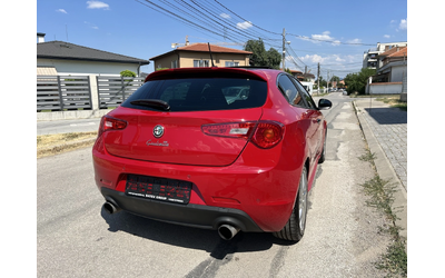 alfa-romeo-giulietta - 4