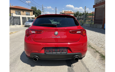 alfa-romeo-giulietta - 5
