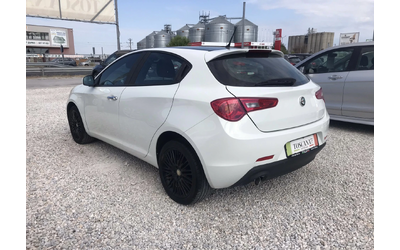 alfa-romeo-giulietta - 2