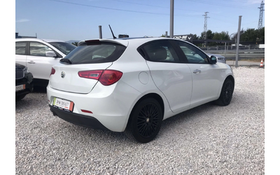 alfa-romeo-giulietta - 3