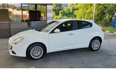 alfa-romeo-giulietta - 2