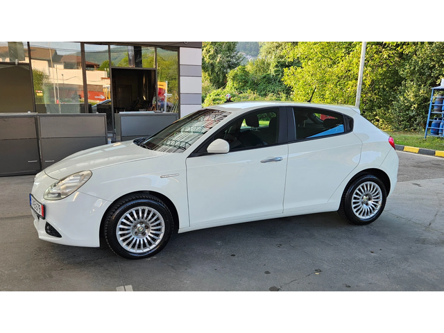 Alfa Romeo Giulietta JTD KLIMATIK/6skorosti/Euro-5 - автомобили, коли, обяви за нови и употребявани 2