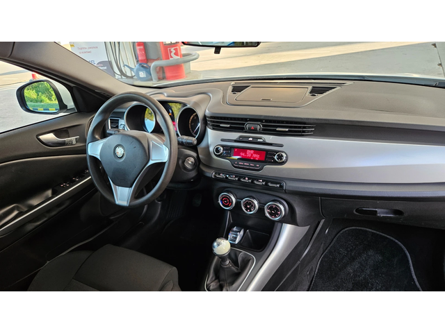 Alfa Romeo Giulietta JTD KLIMATIK/6skorosti/Euro-5 - автомобили, коли, обяви за нови и употребявани 9