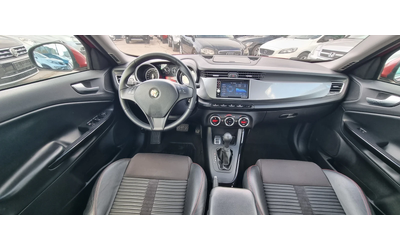 Alfa Romeo Giulietta 1.4 turbo 170k.c UNIKAT ITALIA EURO5 - автомобили, коли, обяви за нови и употребявани 12