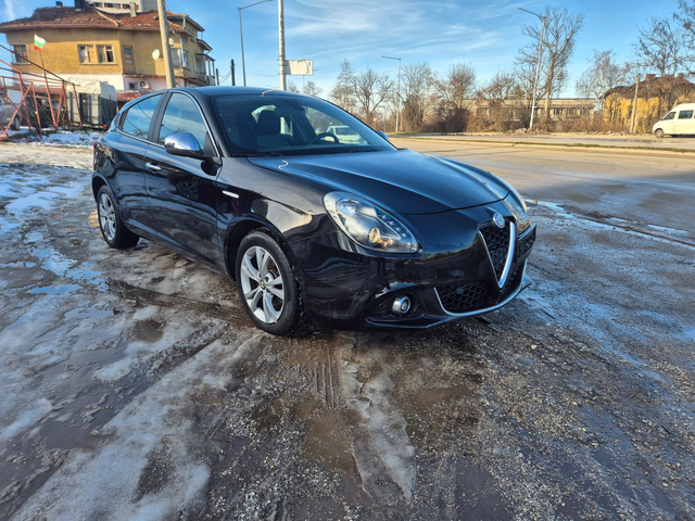 Alfa Romeo Giulietta JTD - автомобили, коли, обяви за нови и употребявани 2